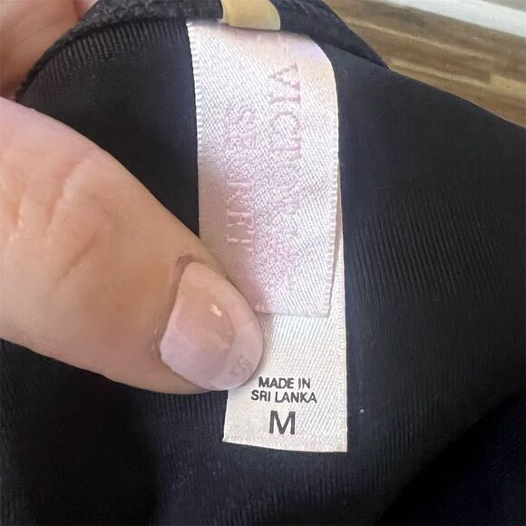 Victoria's Secret Keyhole Cutout V Plunge One-Piece Swimsuit Black Size M - Picture 5 of 7